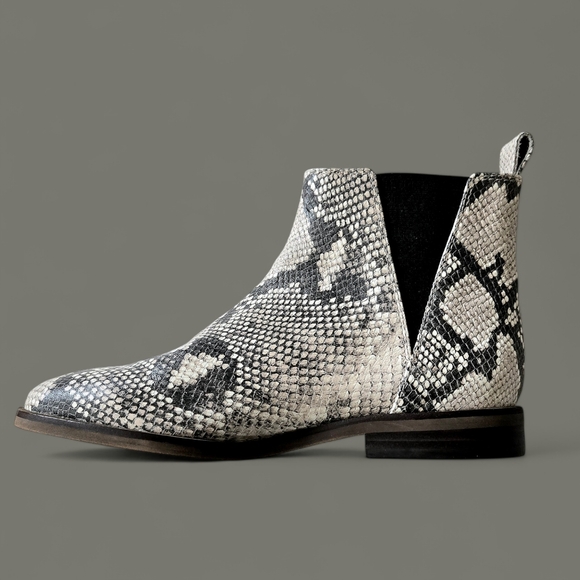 Lucky Brand Ankle Boots Brazilian Leather Snakeskin Pattern 8M Cowgirl Booties - Picture 7 of 11